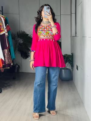 Rani-pink cotton poly embroidered kurta 3