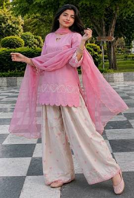 Pink embroidered kurta farshi salwar set with heart detailing & matching dupatta 3