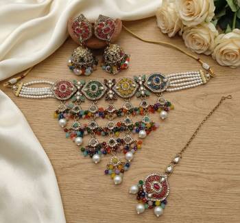 kundan choker jewelry set with jhumkas & maang tikka for women 3