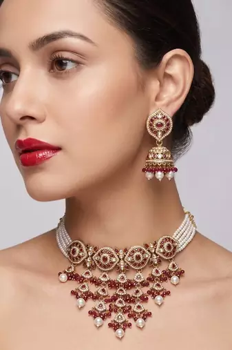 kundan choker jewelry set with jhumkas & maang tikka for women 