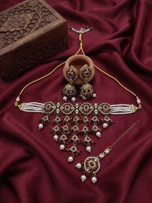 kundan choker jewelry set with jhumkas & maang tikka for women  2