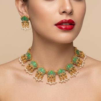 women's traditional handcrafted gold-plated lotus kundan jewellery set 1