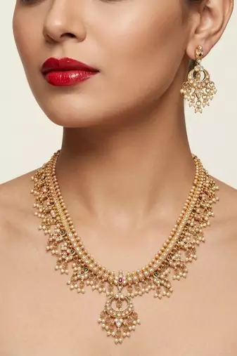 gold plated kundan & pearl choker necklace set with earrings 