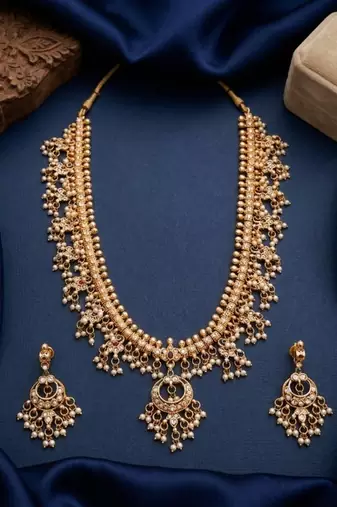 gold plated kundan & pearl choker necklace set with earrings 