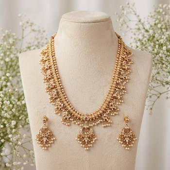 gold plated kundan & pearl choker necklace set with earrings  4