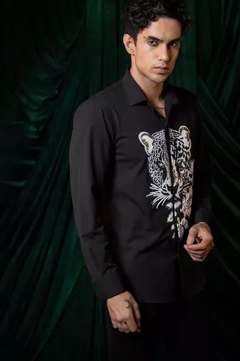 Black embroidered lycra strech shirt