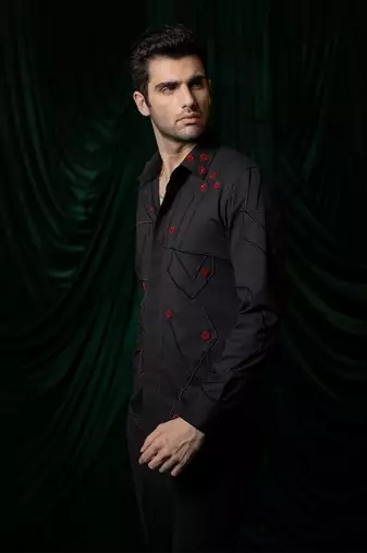 Black embroidered lycra strech shirt