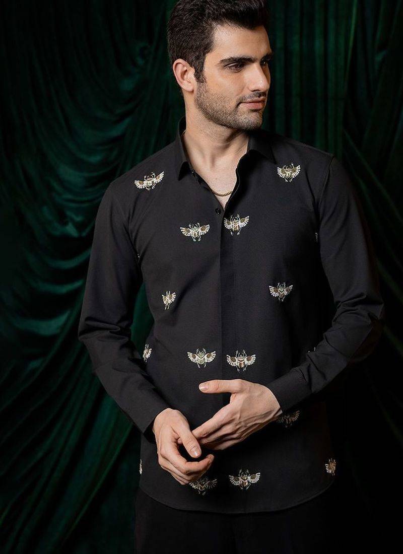 Black embroidered lycra strech shirt
