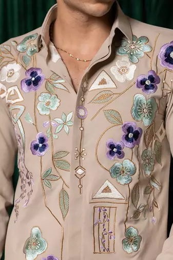 Red embroidered lycra strech shirt
