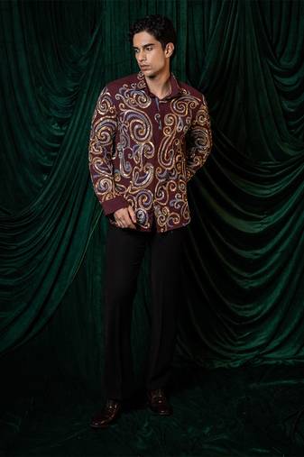 Red embroidered lycra strech shirt