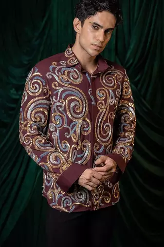 Red embroidered lycra strech shirt