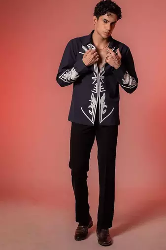 Blue embroidered lycra strech shirt