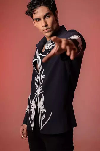 Blue embroidered lycra strech shirt