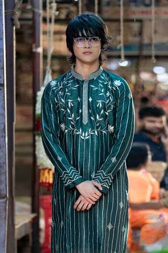 Green embroidered raw silk kurta