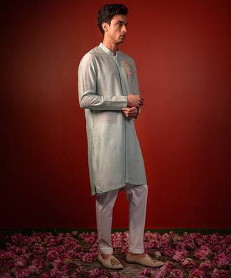 Green embroidered raw silk kurta 3