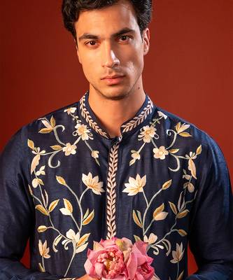 Navy blue embroidered raw silk kurta 5