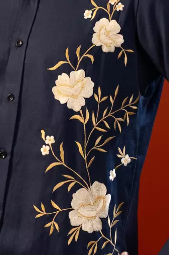 Navy blue embroidered cotton flex shirt