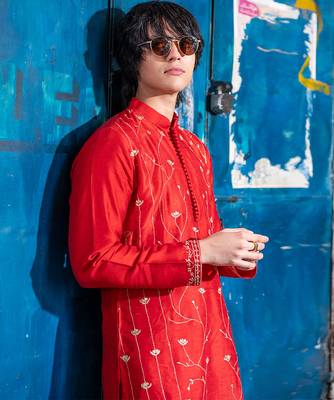 Red embroidered raw silk kurta 3