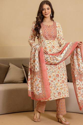 Women Floral Printed Kurta with Trousers & Dupatta