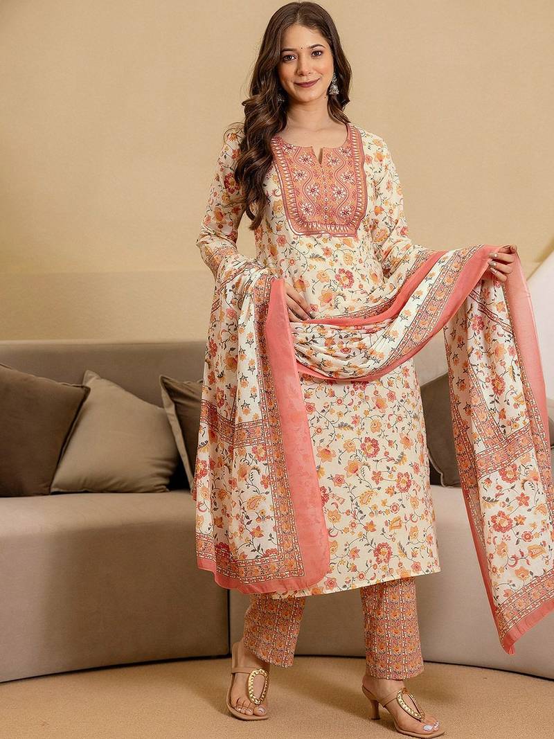 Women Floral Printed Kurta with Trousers & Dupatta