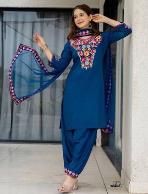 Women Ethnic Motifs Embroidered Regular Thread Work Kurta with Patiala & Dupatta 6