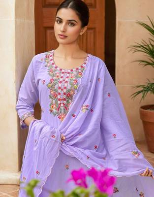 Women Ethnic Motifs Embroidered Thread Work Kurta with Trousers & Dupatta 2