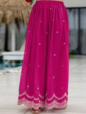 Women Ethnic Motifs Embroidered Regular Thread Work Kurta with Sharara & With Dupatta 3