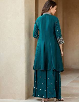 Women Ethnic Motifs Printed Kurta with Sharara & Dupatta 4