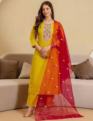 Women Ethnic Motifs Embroidered Regular Kurta with Trousers & Dupatta 1