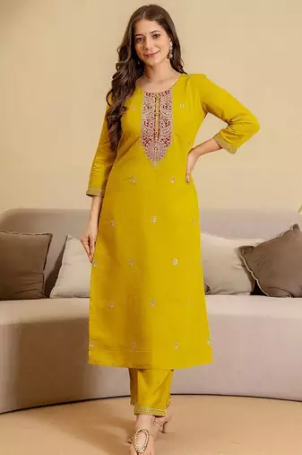 Women Ethnic Motifs Embroidered Regular Kurta with Trousers & Dupatta