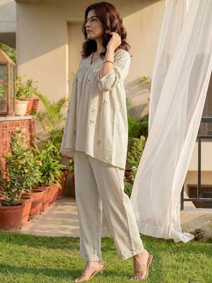 Embroidered Off White Cotton Blend Co Ords for Women 4