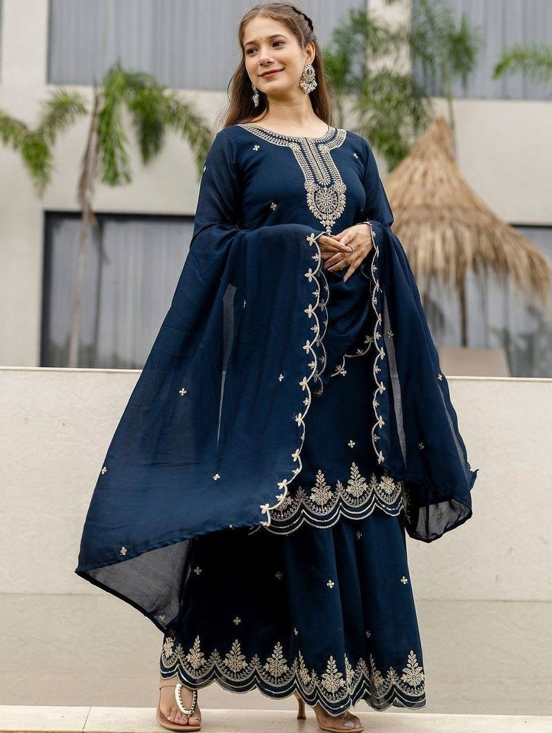 Women Ethnic Motifs Embroidered Regular Thread Work Kurta with Sharara & With Dupatta