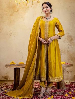 Women Ethnic Motifs Angrakha Sequinned Kurta & Trousers With Dupatta 2