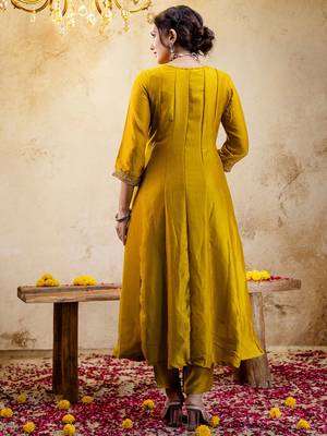 Women Ethnic Motifs Angrakha Sequinned Kurta & Trousers With Dupatta 5
