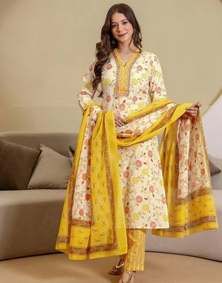 Floral Printed V-Neck Kurta With Trousers & Dupatta 3
