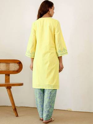 Women Ethnic Motifs Embroidered Regular Thread Work Pure Cotton Kurta with Trousers & With Dupatta 2