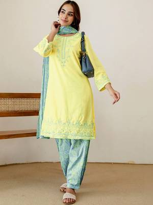 Women Ethnic Motifs Embroidered Regular Thread Work Pure Cotton Kurta with Trousers & With Dupatta 6