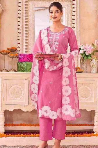Women Floral Embroidered Regular Thread Work Kurta with Trousers & With Dupatta