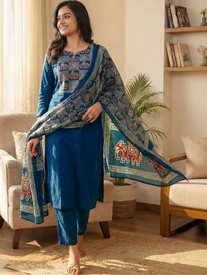 Women Ethnic Motifs Printed Regular Kurta with Trousers & With Dupatta 5