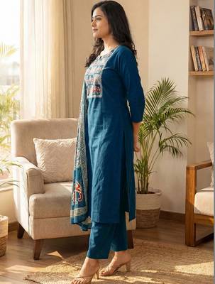 Women Ethnic Motifs Printed Regular Kurta with Trousers & With Dupatta 6