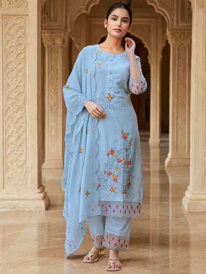 Women Floral Embroidered Regular Kurta with Trousers & Dupatta 5