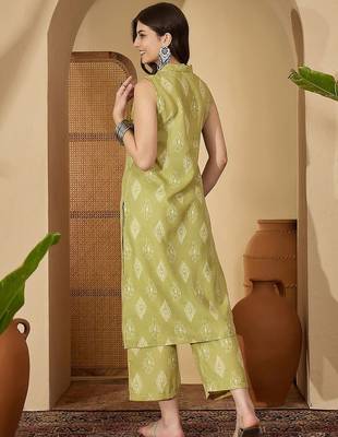 Printed Light Khaki Cotton Blend Co Ords for Women 5