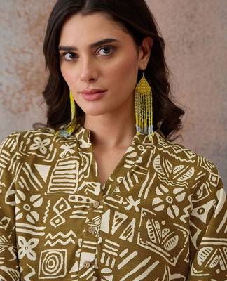 Printed Olive Green & Cream Viscose Rayon Short Straight Kurta With Farshi Salwar Set 2