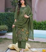 Women Regular Pure Cotton Kurta with Pyjamas & With Dupatta