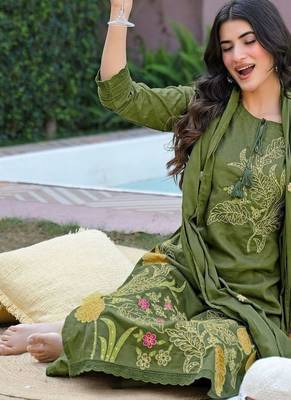 Women Regular Pure Cotton Kurta with Pyjamas & With Dupatta 4