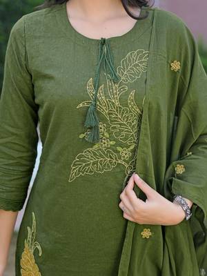 Women Regular Pure Cotton Kurta with Pyjamas & With Dupatta 6