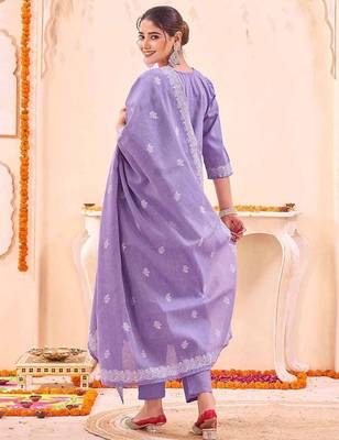 Women Ethnic Motifs Embroidered Regular Thread Work Kurta with Trousers & With Dupatta 5