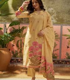 Women Floral Printed Regular Pure Cotton Kurta with Trousers & With Dupatta