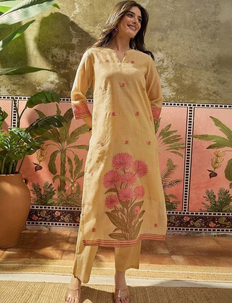 Women Floral Printed Regular Pure Cotton Kurta with Trousers & With Dupatta