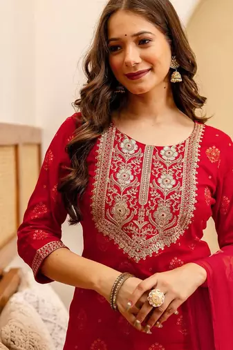 women ethnic motifs embroidered thread work kurta with trousers & dupatta